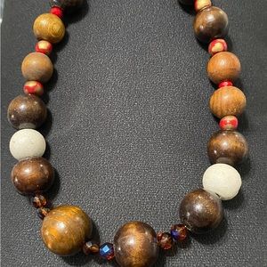 Beautiful beaded necklace, hand crafted